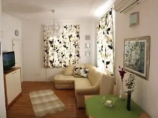 Petra Apartment