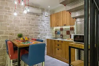 Petra Apartment