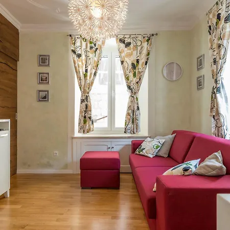 Petra Apartment
