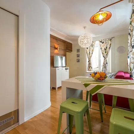 Petra Apartment *